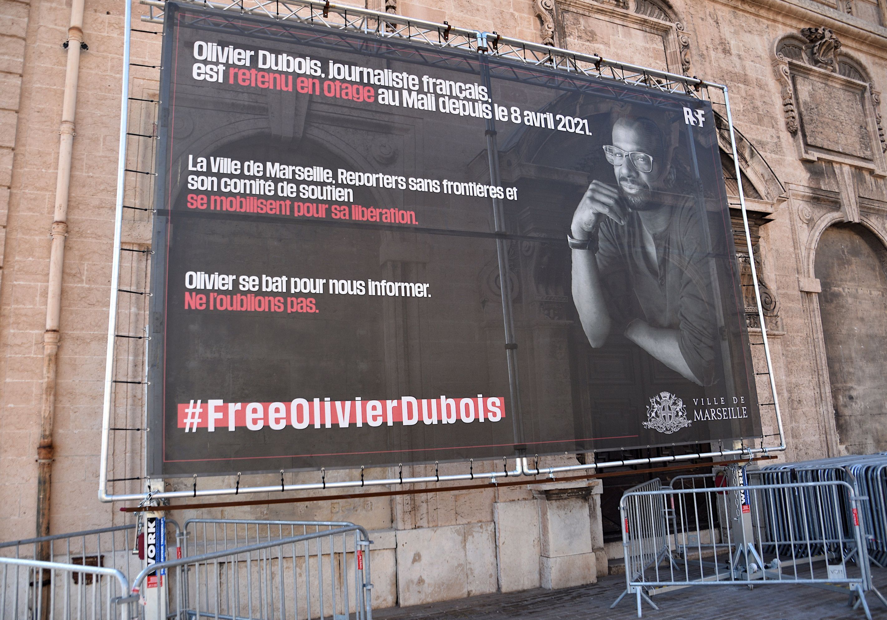 Après 711 jours de captivité au Mali, le journaliste martiniquais Olivier Dubois est libre