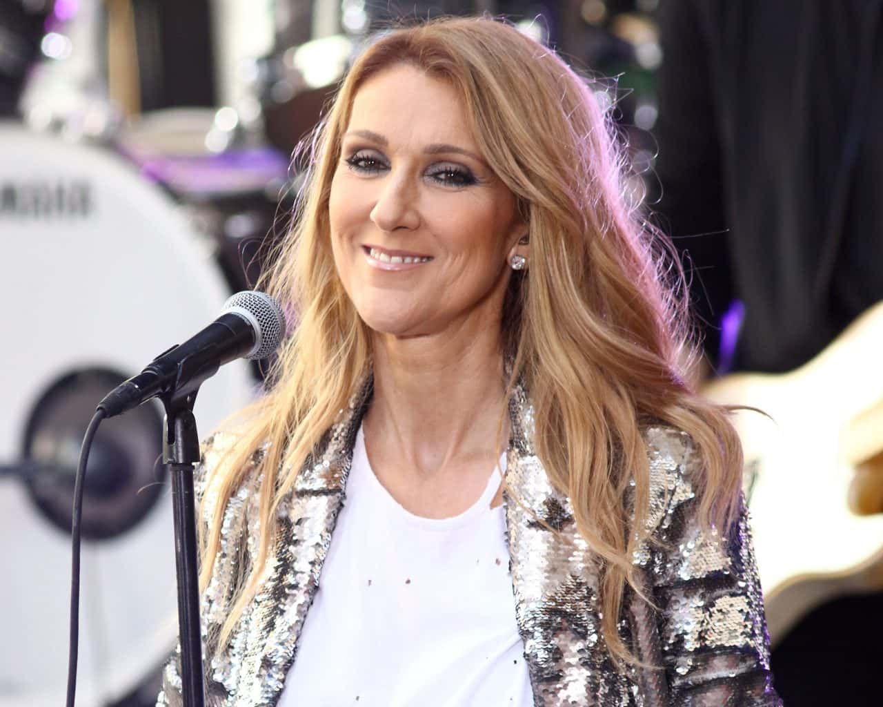 Atteinte d’une maladie neurologique, Céline Dion met en veilleuse sa tournée mondiale