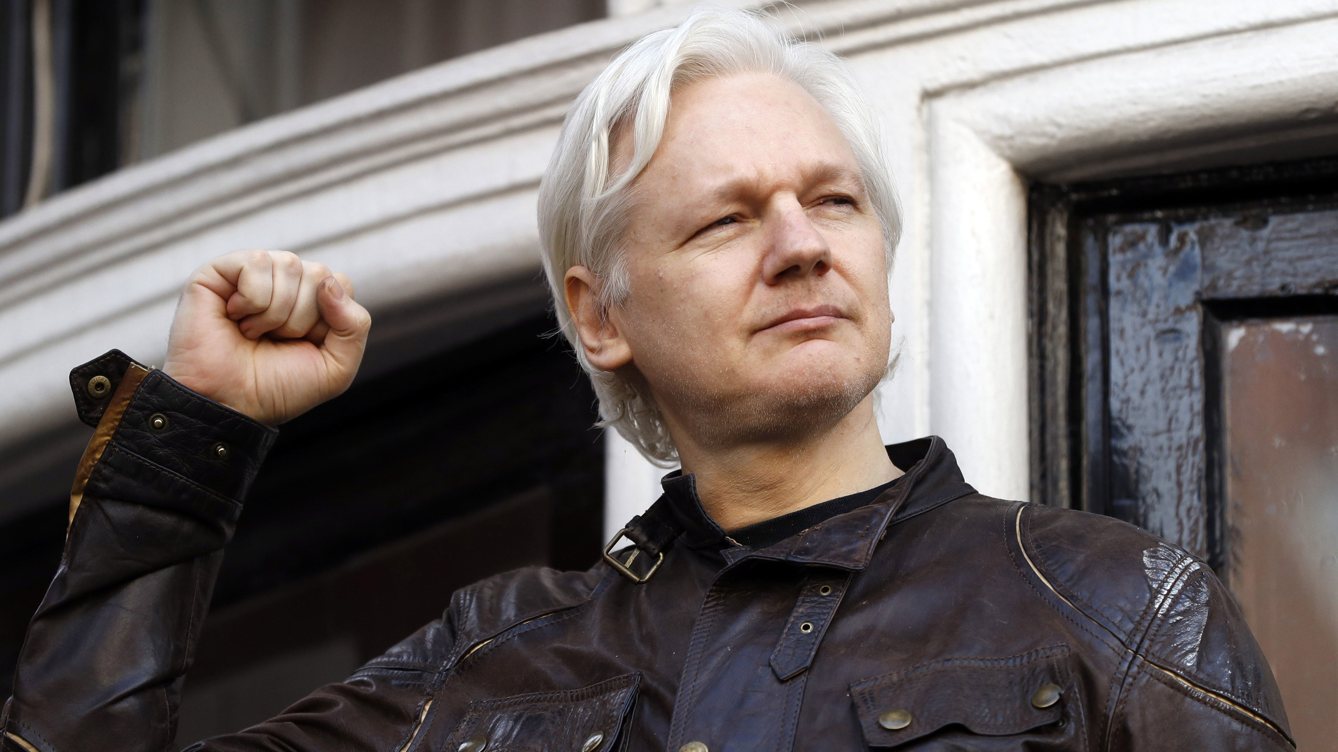 Autorisation refusée à Julian Assange pour assister aux funérailles de Vivienne Westwood