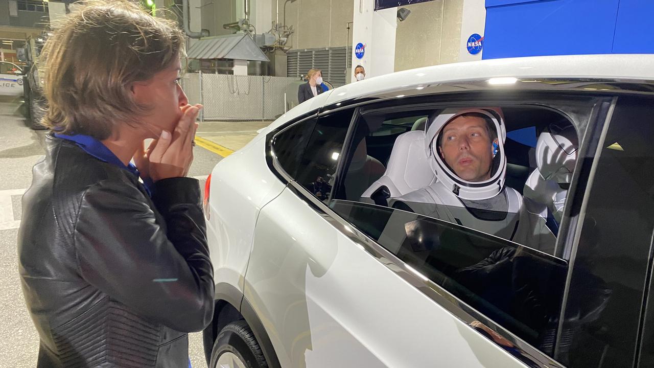 Avant son départ vers la station spatiale, au cœur du dernier au revoir entre Thomas Pesquet et Anne Mottet, son épouse