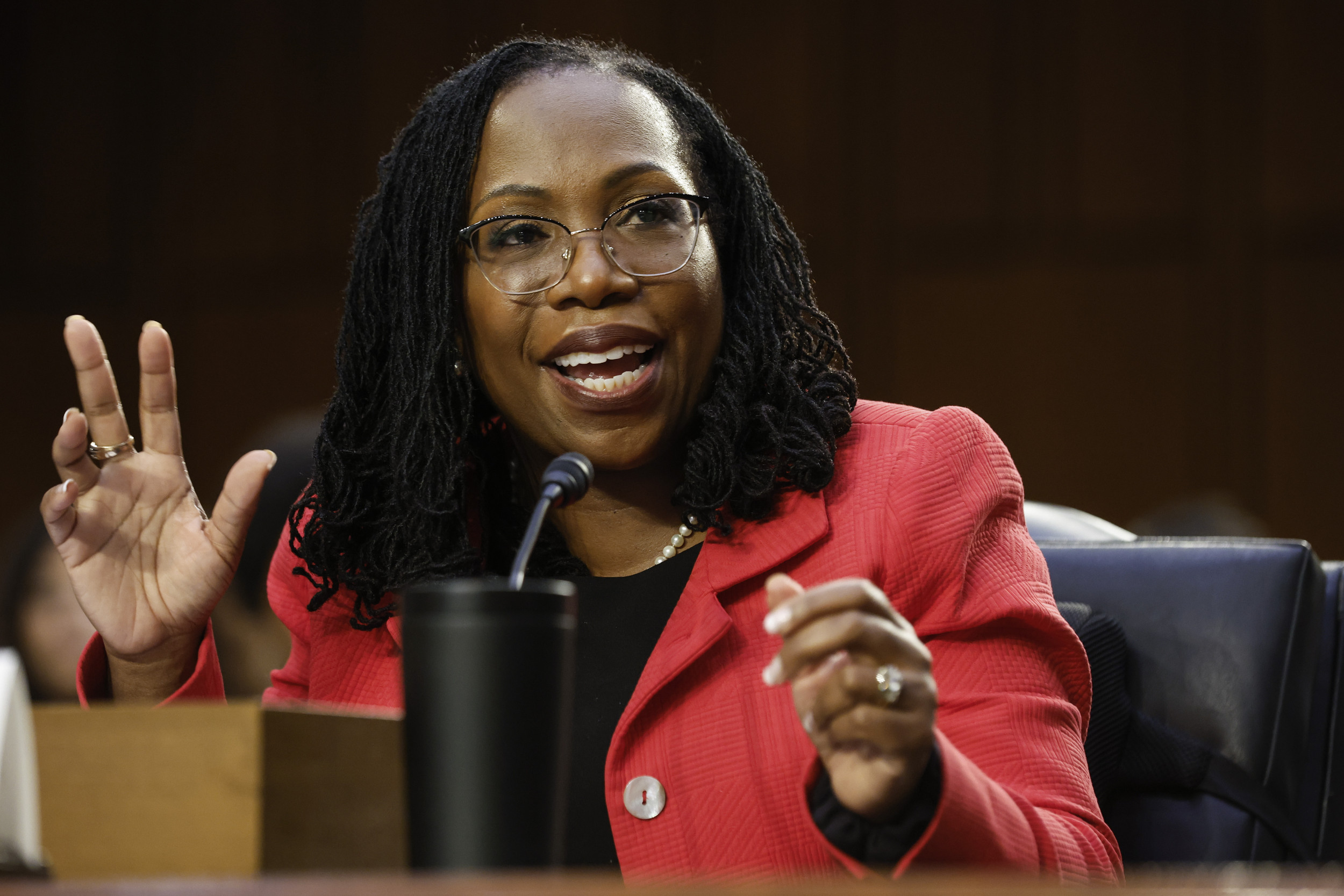 Ketanji Brown Jackson devient la première femme noire juge à la Cour suprême des États-Unis
