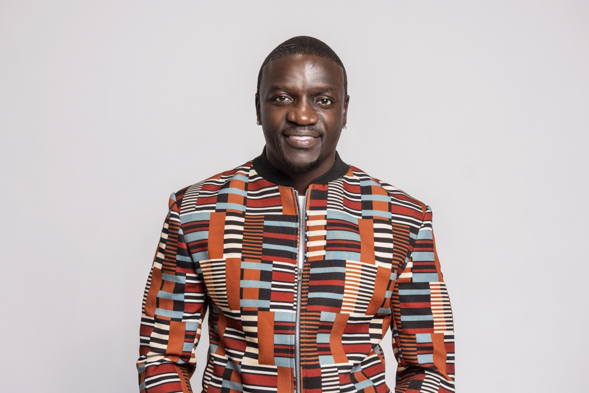 L'ex-partenaire d'Akon compare les plans de la ville de science-fiction du rappeur au stratagème de Ponzi