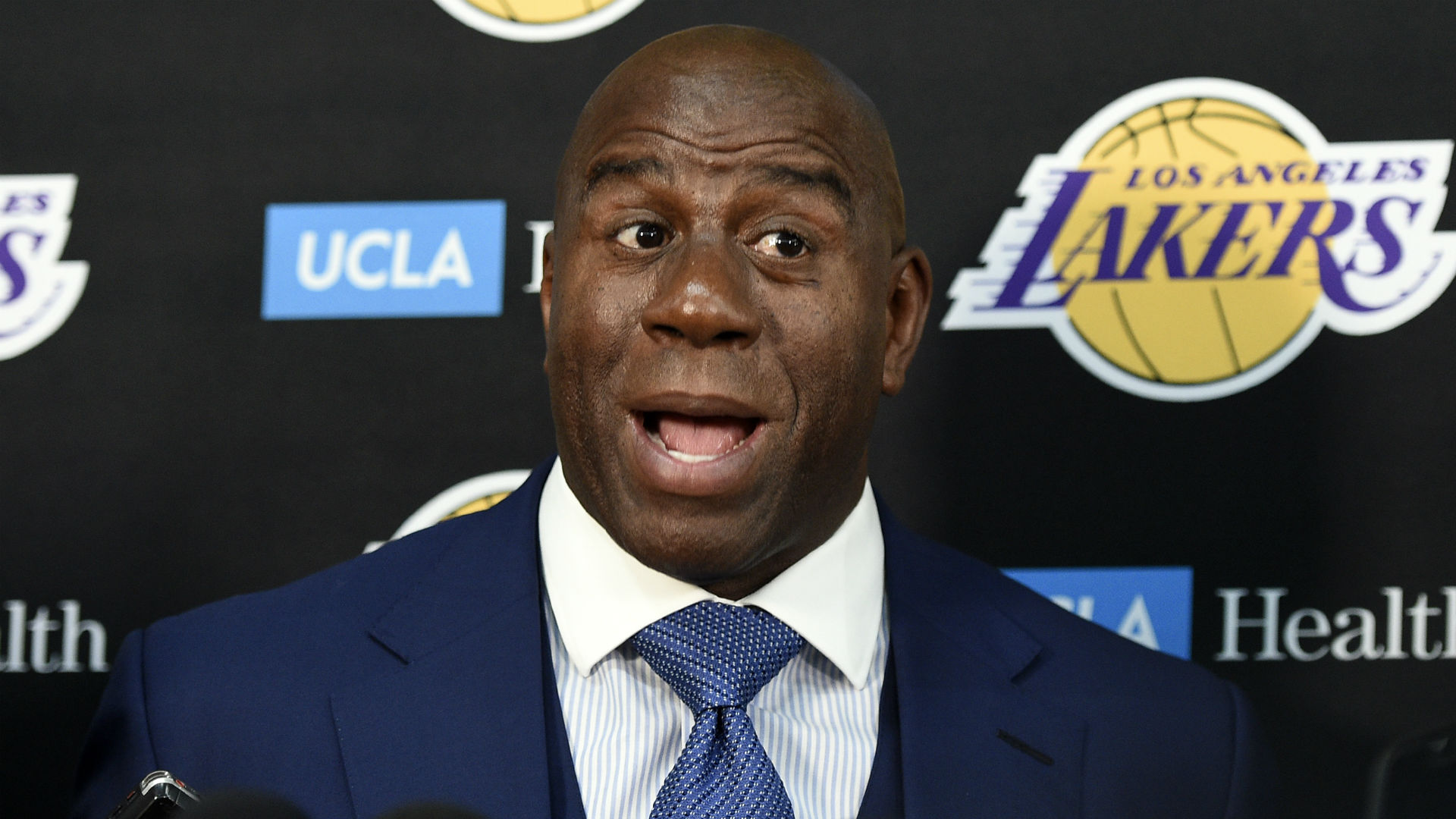 La légende du basket Magic Johnson entre dans le cercle fermé des anciens sportifs milliardaires