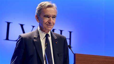 Le milliardaire français Bernard Arnault visé par une enquête sur des soupçons de blanchiment d’argent
