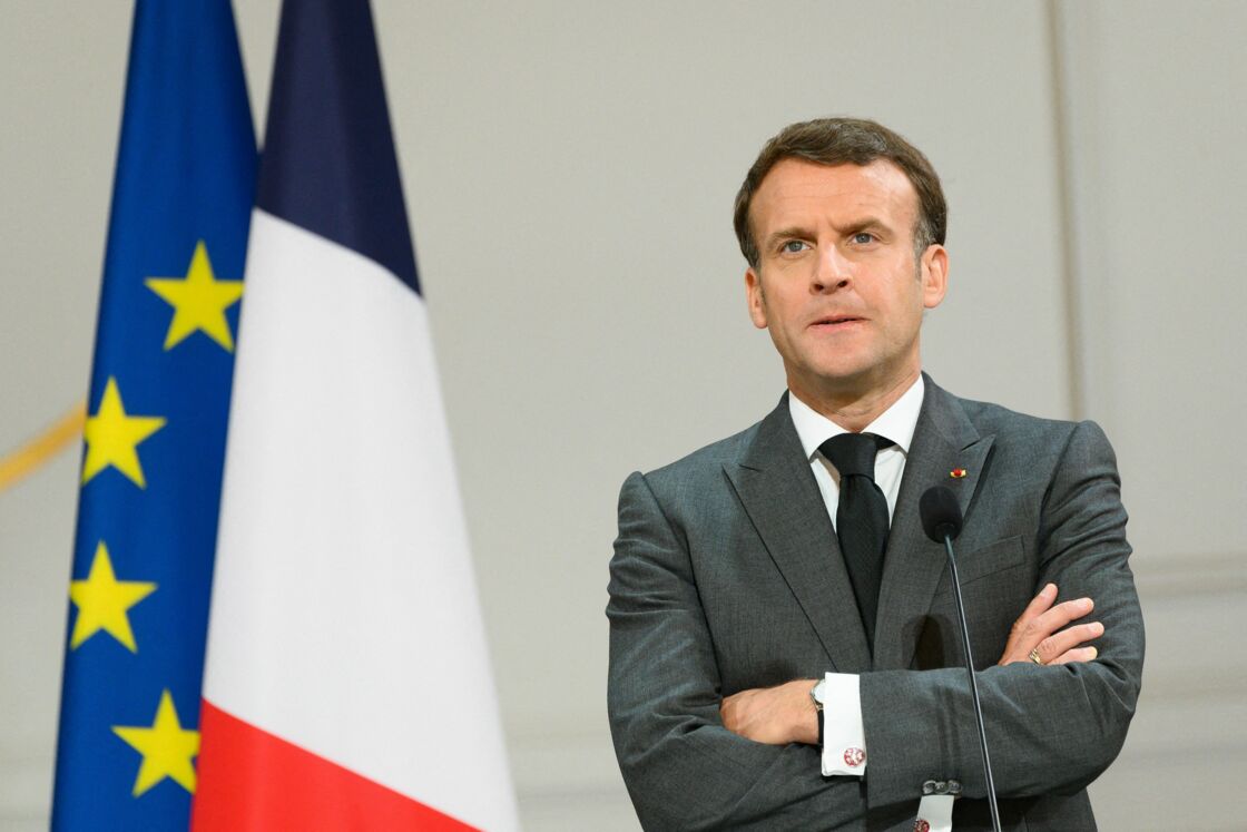 Les Français renouvellent leur confiance à Macron