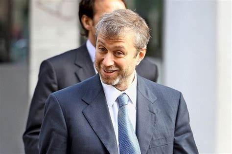 Pour son engagement dans le processus de négociations entre l’Ukraine et la Russie, Roman Abramovich aurait été empoisonné