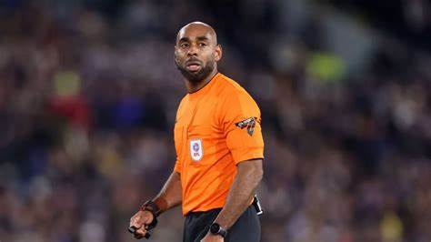 Sam Allison deviendra le premier arbitre noir en 15 ans à officier un match de Premier League